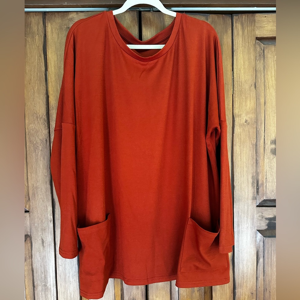 Women’s Tunic Style Top
